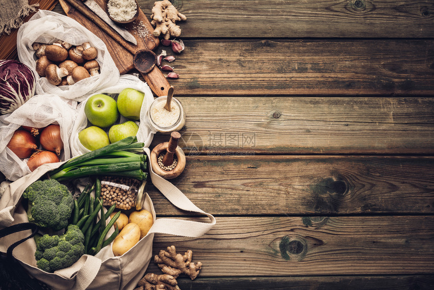 零废物概念带水果和蔬菜的生态袋带豆子的玻璃罐扁豆意大利面生态友好型购物和烹饪概念平铺复制空间图片