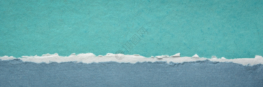 利用渐变色调蓝色调的天空和海洋抽象景观由回收的棉花布料全景横幅制作的多彩手工印地安文集成背景