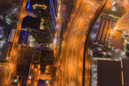 迪拜市中心街道空中夜景背景图片