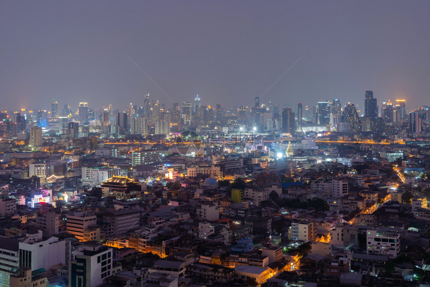 泰国曼谷市金融商业区夜景图片