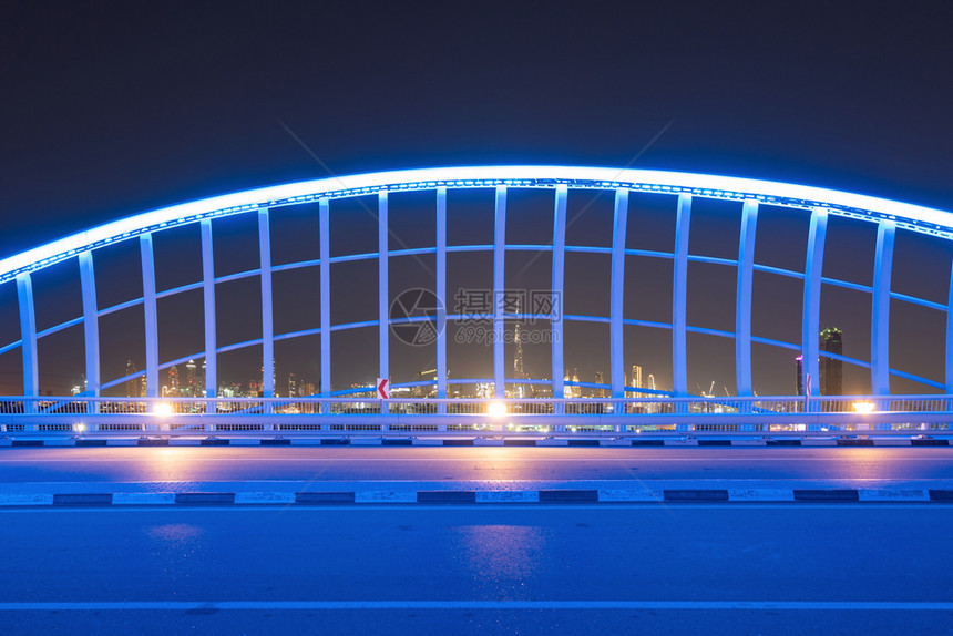 迪拜高速公路夜间美景图片