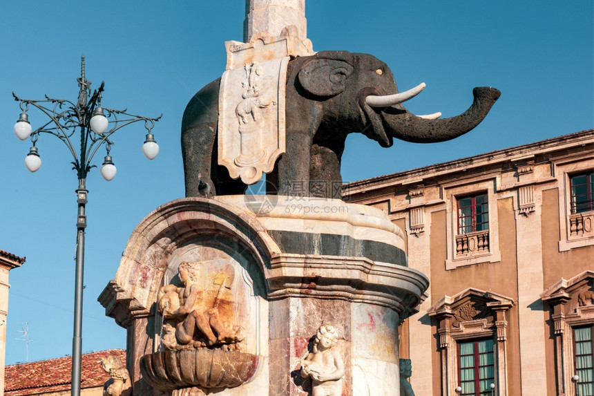 廖特鲁大象不老泉卡塔尼亚的杜奥莫广场上卡塔尼亚象征西里辽特鲁卡塔尼亚的象征图片