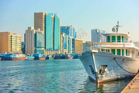 阿联酋迪拜DubaiCreek和Deira区船舶图片