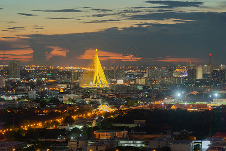 位于泰国曼谷城市拉玛8号桥的空中景象图片