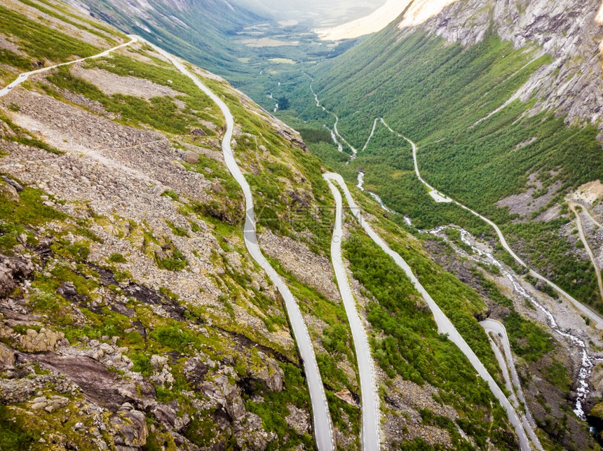 环观Trollstigen或Trollstigveien沿挪威欧洲的风景山路旅游线挪威Trollstigen山路图片