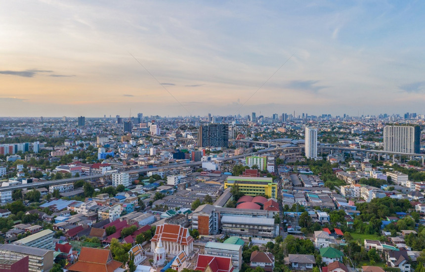 泰国曼谷市中心天际线PhayaThai区空中景象亚洲智能城市金融区和商业中心日落时Skyscraper和高层建筑图片