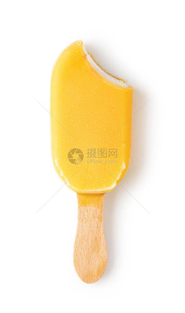 水果冰淇淋在白色背景上被孤立的冰淇淋水果图片