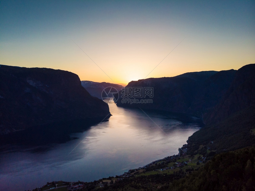 Aurlandsfjordfjord地貌挪威斯堪的纳维亚旅游路线挪威AurlandsfjelletFjord地貌挪威Aurlan图片