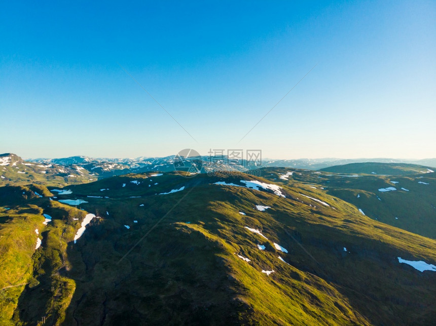 挪威夏季风景假日和旅行空中风景山地挪威图片