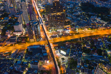 泰国曼谷金融区和商业中心夜景图片