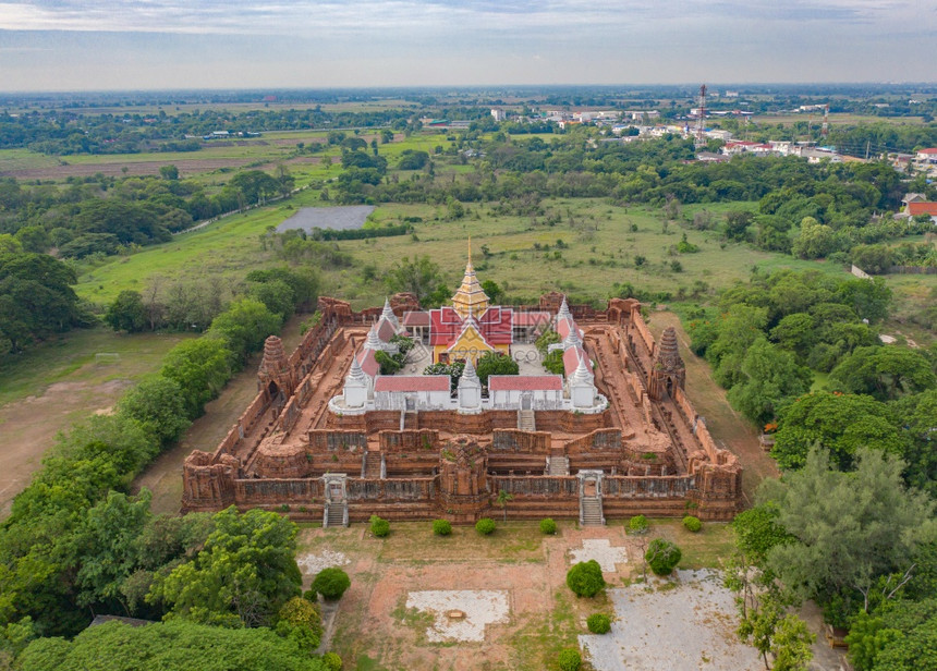 Ayutthaya省泰国曼谷市附近的Sukhothai寺庙空中最顶端的景象旅游概念中著名的泰国旅游景点建筑图片