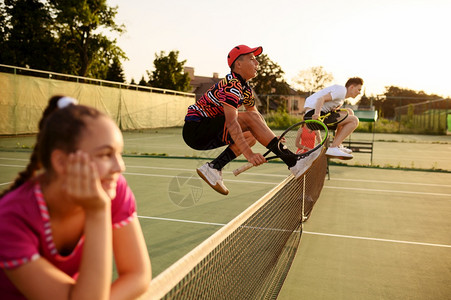 活跃的健康生方式运动与电击球健身运动花环混合网球员跳过混合员跳过图片