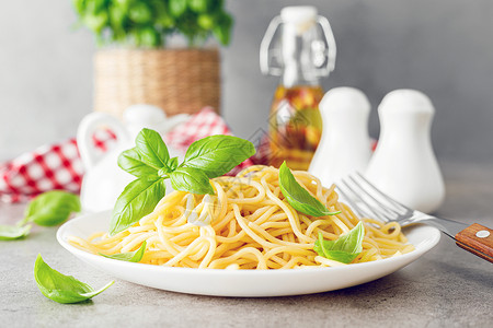 意大利传统菜鲜肉卷面粉和图片