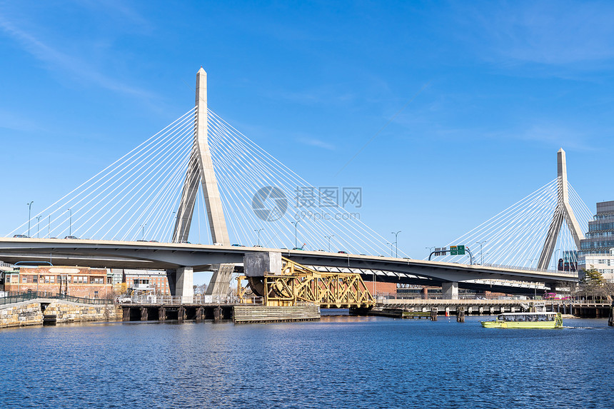 美国波士顿市中心Zakim桥图片