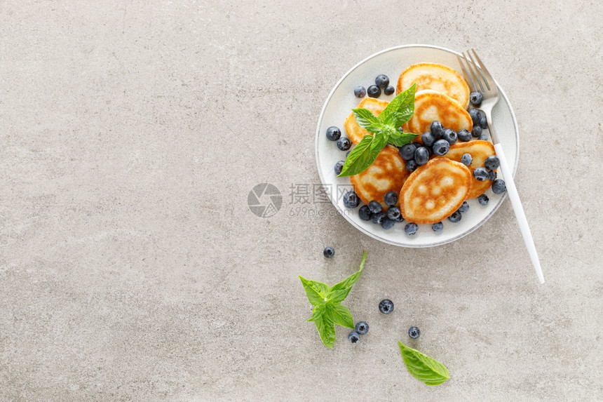 鲜蓝莓煎饼图片