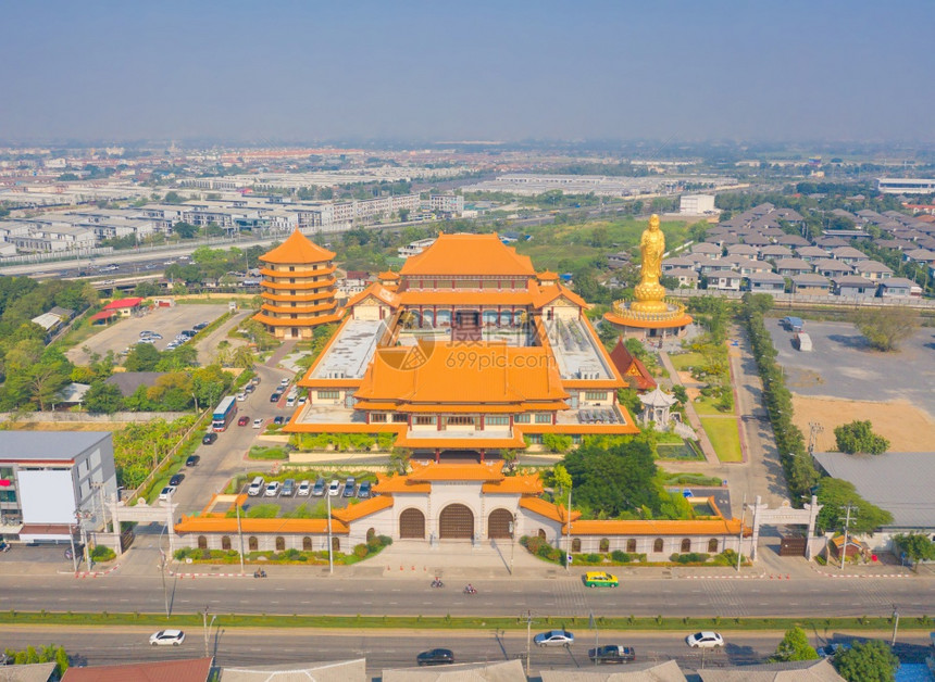 位于泰国曼谷市中心清开石纪念堂ChiangKaiShekMemorialHall的NationalFoGuangShanThai图片