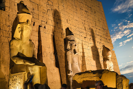 埃及卢克索古老的神庙图片