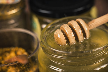 和WoodenDipper的蜂蜜玻璃罐图片