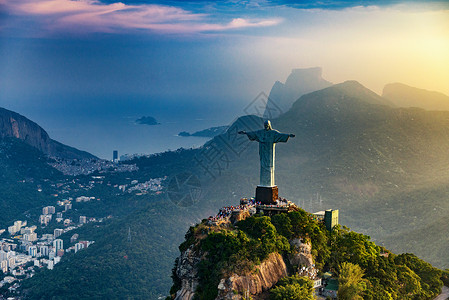 里约热内卢基督Rememer雕像日落直升机射中高清图片