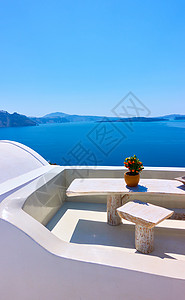 度假胜地希腊圣托里尼岛的爱琴海景象图片