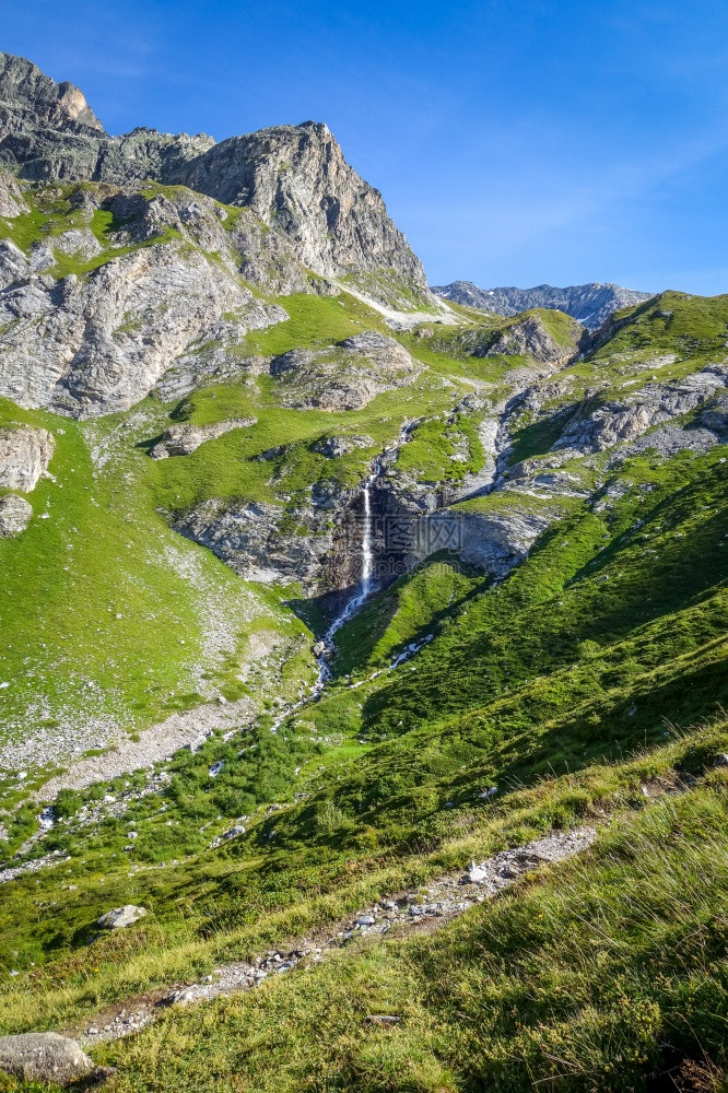瓦诺伊思公园阿尔卑斯山谷萨沃伊法属阿尔卑斯瓦诺伊思公园山谷图片