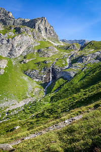 瓦诺伊思公园阿尔卑斯山谷萨沃伊法属阿尔卑斯瓦诺伊思公园山谷图片