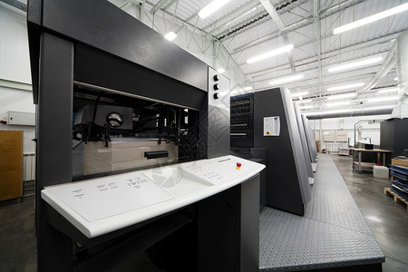 现代印刷厂设备背景图片