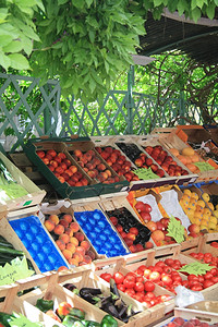 普罗旺斯法兰西市场不同种类的水果和蔬菜图片