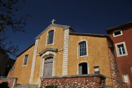 卢西隆圣米歇尔黄石膏教堂图片