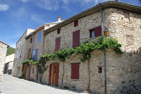法国普罗旺斯以彩色涂的传统建筑房屋图片