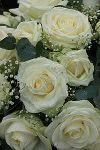 白玫瑰和婴儿呼吸花般的结婚装饰图片