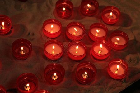 罗马天主教堂长的蜡烛教堂图片