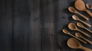 表格上不同的木制勺子复文本空间不同的木制勺子图片