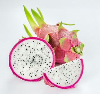 新鲜龙果RipeDragon水果或白底切片的Pitaya白底切片背景图片