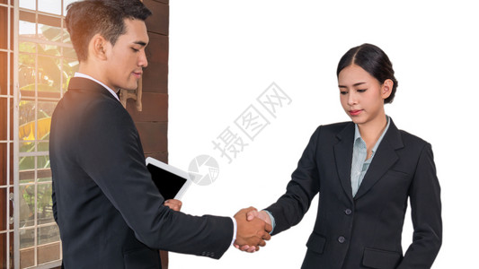 商人和女握手和女在办公室握手图片