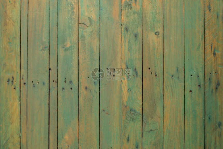 木板上的Grungi绿色油漆图片