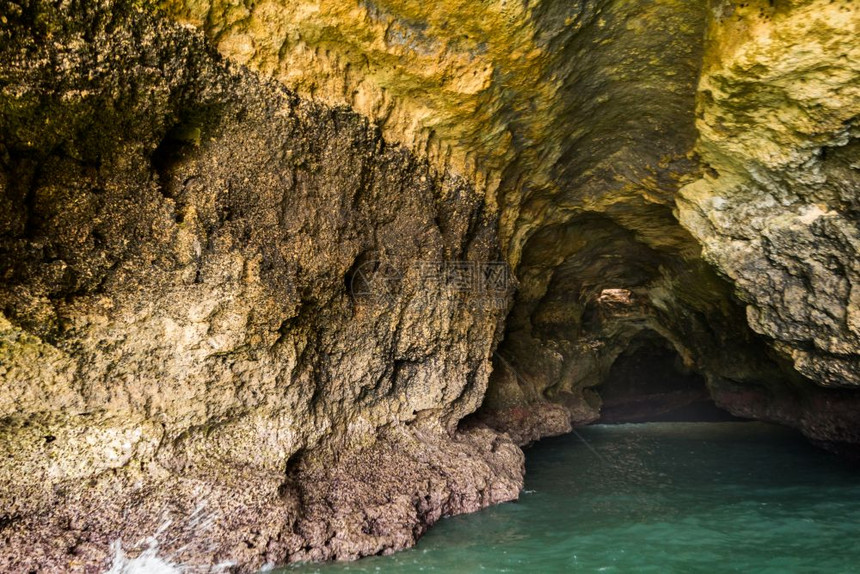 阿尔加夫的美丽洞穴葡萄牙图片