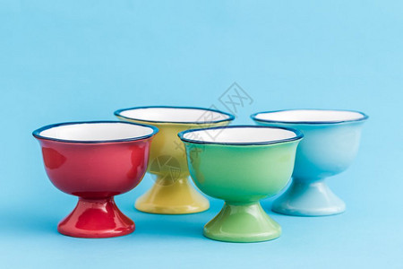 色彩多的瓷冰淇淋碗外观有蛋黄味图片