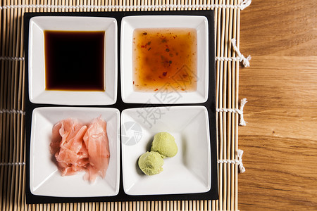 餐桌上新鲜美味寿司食品的变异餐桌上新鲜美味寿司食品的变异图片