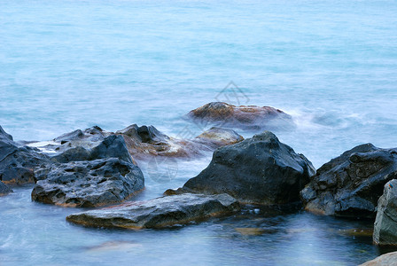 晨海浪自然景观图片