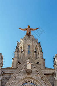 巴塞罗那圣心殿教堂位于塔比达博山顶西班牙图片