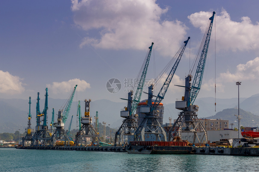 Batumi大型港口起重机格鲁吉亚Batumi海港码头大型口起重机Adjara图片