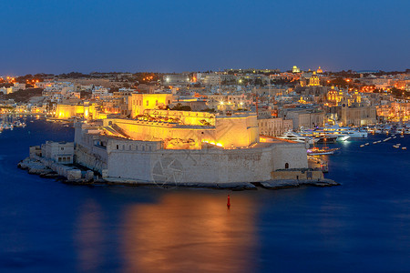 巴莱塔地中海港口黎明时分在巴莱塔的地中海港口马耳他高清图片