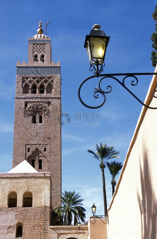 北非摩洛哥老城马拉喀什的Koutoubia清真寺图片