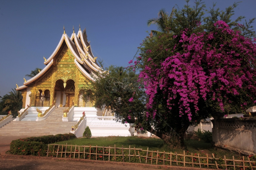 古老的城卢昂普拉邦的王宫在老挝北部的苏特斯塔西亚图片