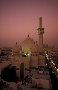 阿拉伯湾联合酋长国迪拜市古城的MosscheederAliIbnTalib公路上的清真寺背景图片