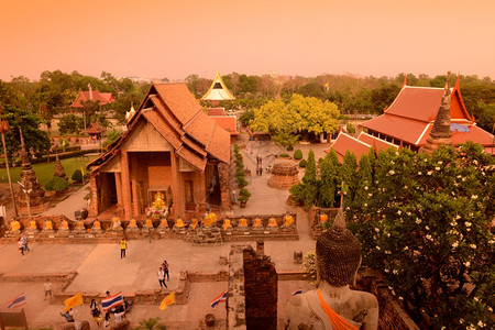 东南亚泰国曼谷北部大城府的瓦依柴孟高寺高清图片