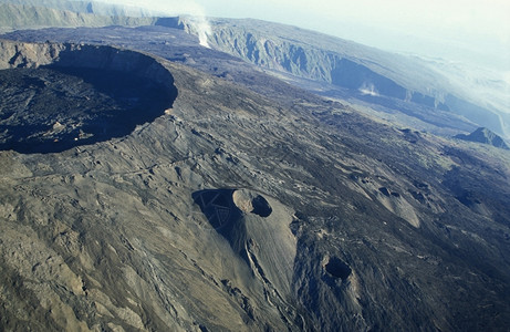 阿克塞尔松非洲印度洋留尼汪岛四经火山的地貌平原背景