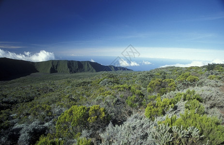 非洲印度洋留尼汪岛四经火山的地貌平原背景图片