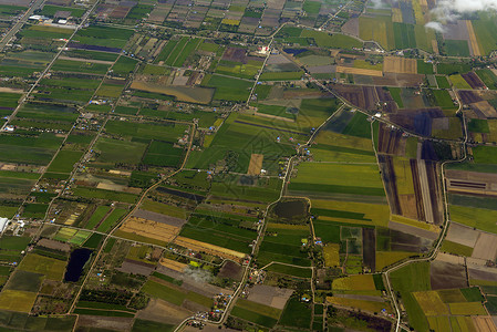 东南亚泰国北部清迈市附近农牧场的空中观察图片